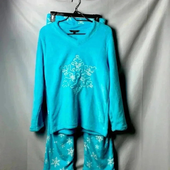NWT JUST LOVE WO SIZE SMALL TURQUOISE WITH WHITE SNOWFLAKES FLEECE PAJAMAS - Picture 1 of 10